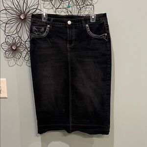 Elegant Black Denim Pencil Skirt